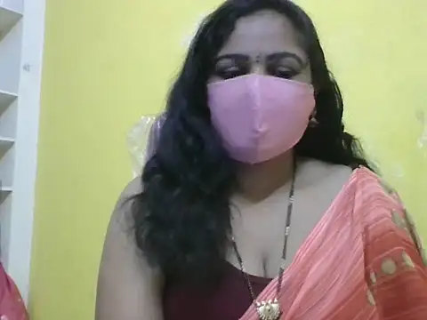 Snapshot of anu-reddyy chatting on 4, 5, 2026 anu-reddyy online show from 4, 5, 2026