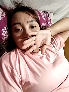 cute-shine online show from 4, 4, 2026