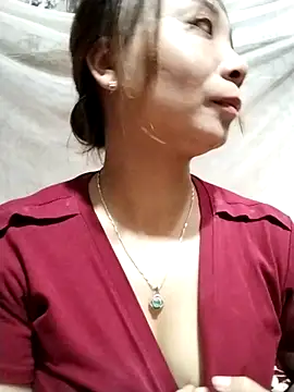 cute-shine online show from 21, 4, 2026