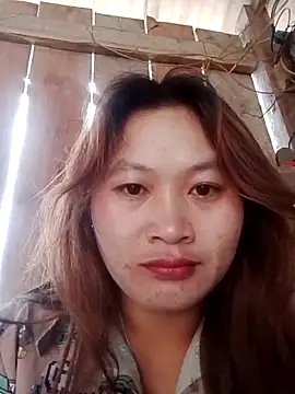 Snapshot of bany-lee chatting on 6, 5, 2026 bany-lee online show from 6, 5, 2026