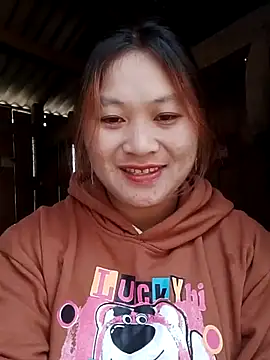 Snapshot of bany-lee chatting on 4, 5, 2026 bany-lee online show from 4, 5, 2026