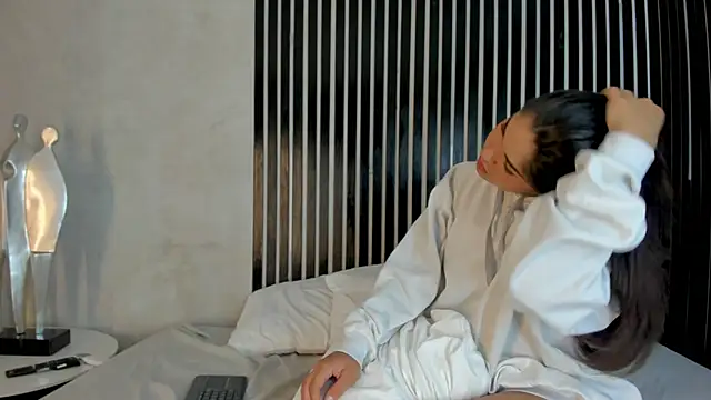 melodyphillips 2  online show from 29, 3, 2026