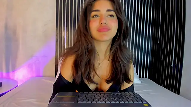 melodyphillips 2  online show from 13, 2, 2026