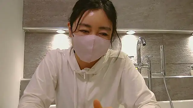 Snapshot of Mochi-Momo chatting on 8, 4, 2026 Mochi-Momo online show from 8, 4, 2026