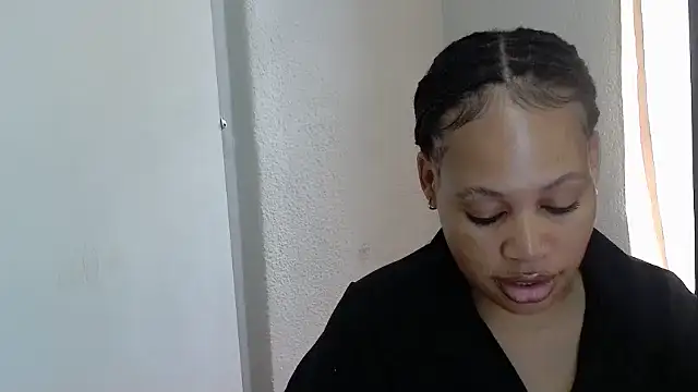 BootyCaramelxx online show from 12, 4, 2026