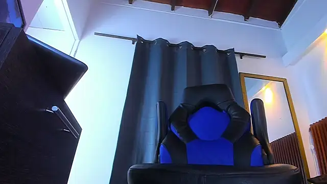 Max hotlatin2 online show from 14, 2, 2026