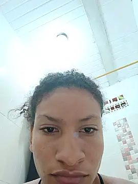 Snapshot of mailyn_gold chatting on 19, 7, 2026 mailyn gold online show from 19, 7, 2026