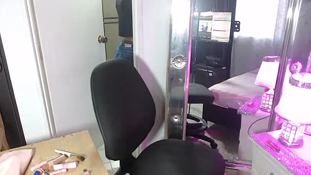 mailyn gold online show from 9, 4, 2026