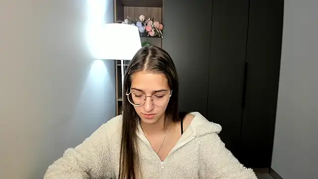 ClarineCasebolt online show from 15, 2, 2026