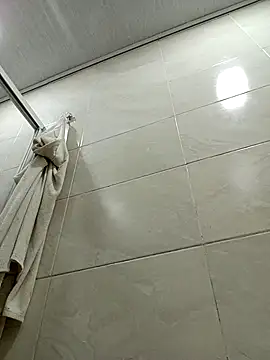 PerlaCurvasgrandes online show from 24, 2, 2026