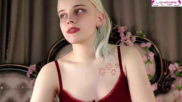 Snapshot of KirstinMcgeady chatting on 29, 4, 2026 KirstinMcgeady online show from 29, 4, 2026