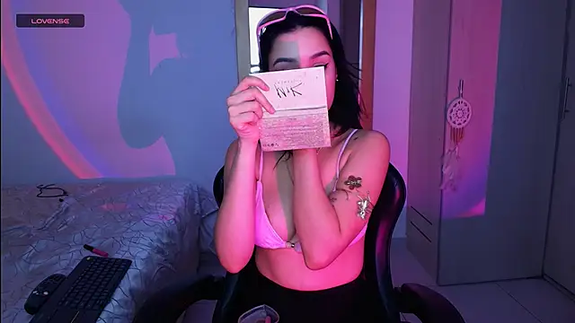 tana luux online show from 9, 5, 2026