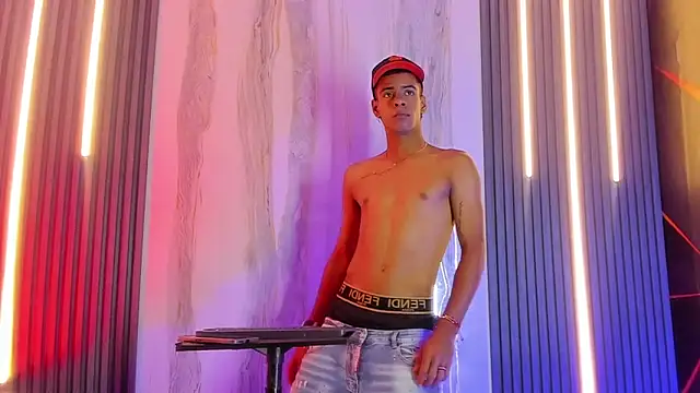 Vicky and Jeyco online show from 16, 2, 2026