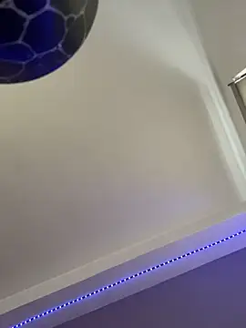 Milli-Kiss online show from 18, 2, 2026