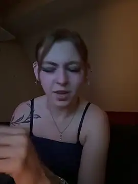 Milli-Kiss online show from 14, 4, 2026