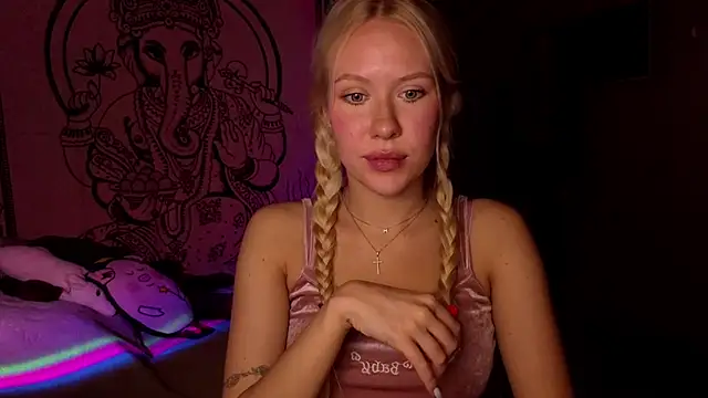 pureeangel online show from 18, 2, 2026