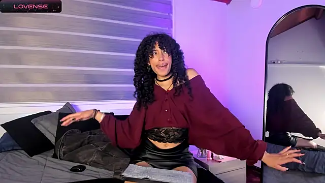 Snapshot of Tamia_25 chatting on 1, 7, 2026 Tamia 25 online show from 1, 7, 2026