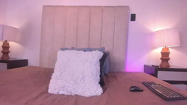 MissMilf  online show from 26, 6, 2026