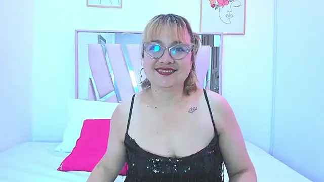 DariaLuca online show from 15, 4, 2026