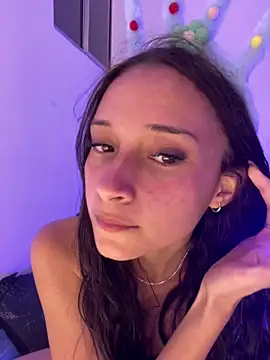 candy deluxe online show from 5, 4, 2026