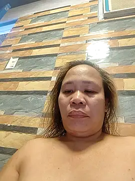 squirtshantal online show from 2, 3, 2026