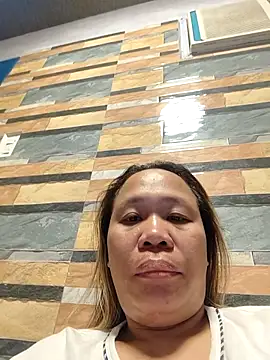 squirtshantal online show from 15, 4, 2026