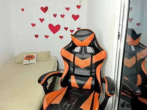 alexj black  online show from 28, 2, 2026