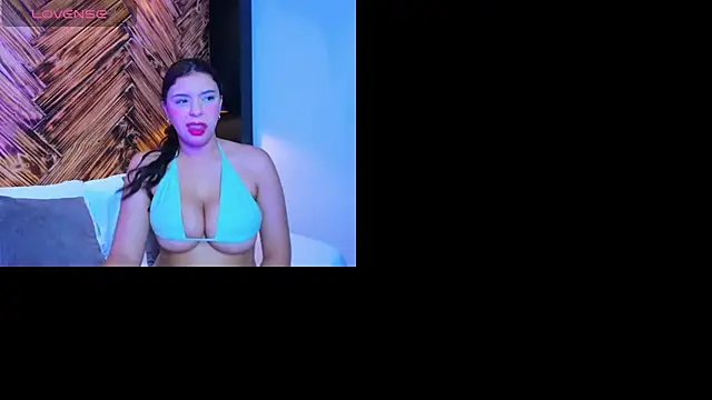 Snapshot of evelin_villan chatting on 5, 6, 2026 evelin villan online show from 5, 6, 2026
