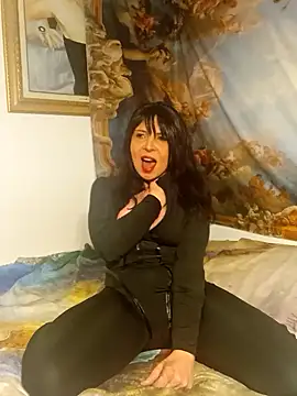 Snapshot of MadamBell chatting on 19, 3, 2026 MadamBell online show from 19, 3, 2026
