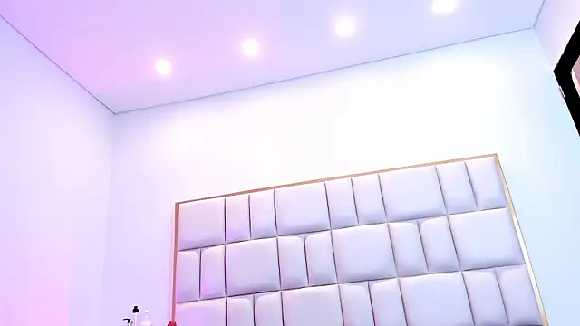 Violetta-foxx online show from 24, 3, 2026