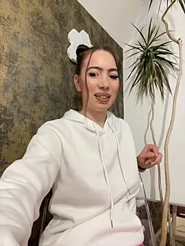 I amSis online show from 18, 4, 2026