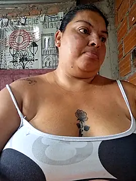 Juli Powl online show from 3, 3, 2026