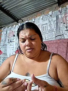 Juli Powl online show from 6, 3, 2026