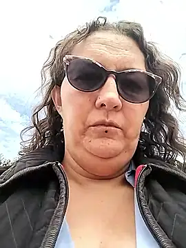  Saraqueen online show from 20, 2, 2026