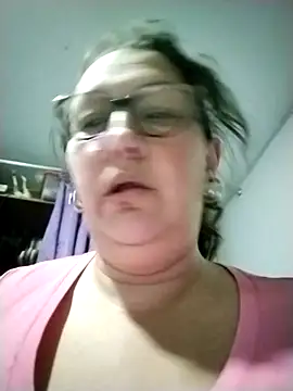  Saraqueen online show from 3, 3, 2026