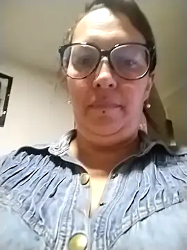  Saraqueen online show from 3, 4, 2026