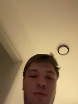 Snapshot of benab888 chatting on 31, 3, 2026 benab888 online show from 31, 3, 2026