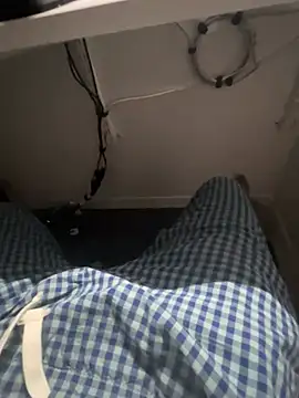 awesomemilkss online show from 16, 3, 2026