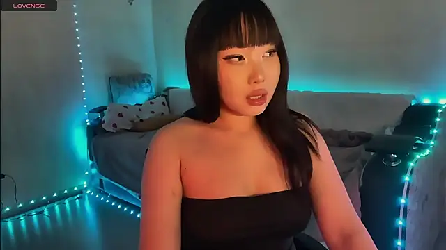 whispersofdarsy online show from 28, 2, 2026