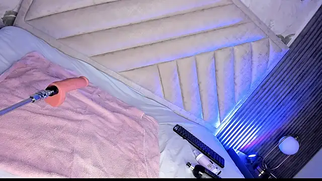 SarahRizof online show from 11, 3, 2026