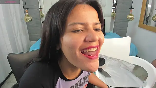 Veyra sereny online show from 22, 4, 2026