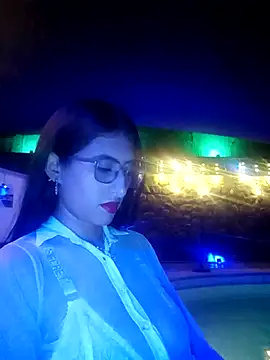 Esperanza  hot online show from 14, 4, 2026