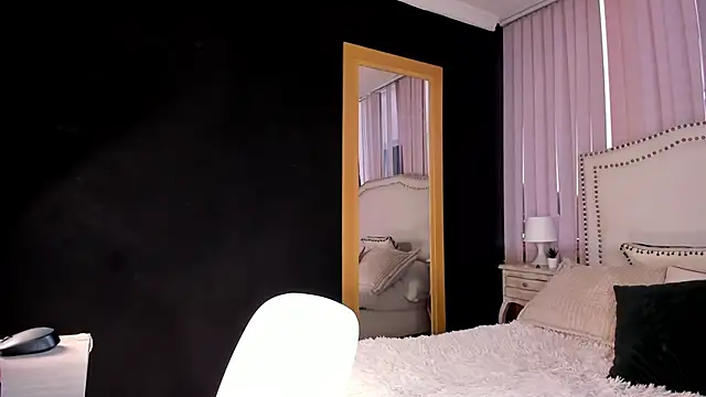 madii lenon online show from 28, 3, 2026