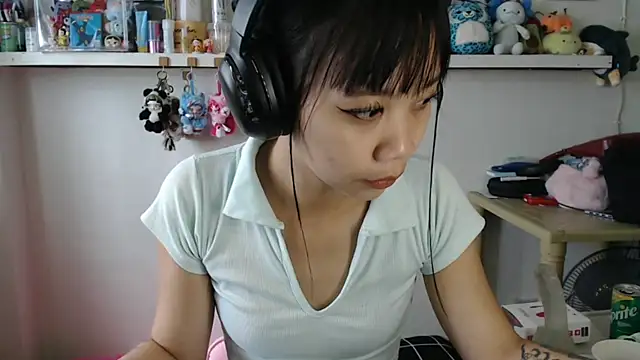 GloryKulikowski online show from 10, 3, 2026