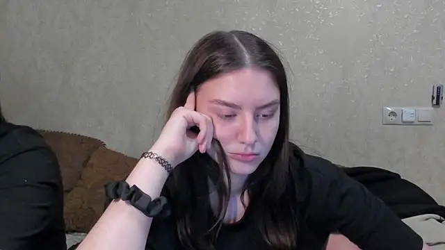 love lina muuur online show from 27, 2, 2026