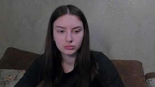 love lina muuur online show from 2, 3, 2026