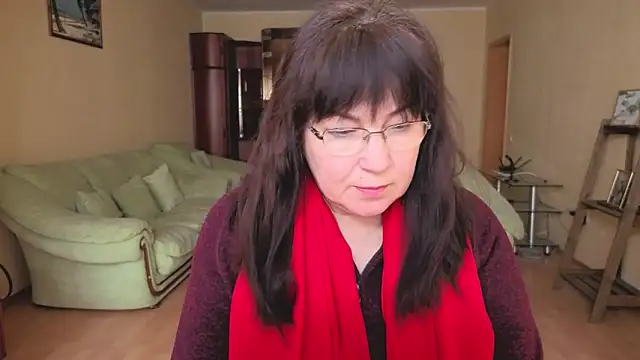 Tori Twirl online show from 3, 3, 2026