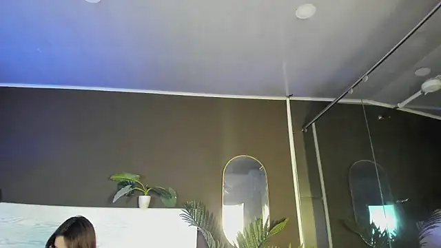 Snapshot of Mia_noiir chatting on 6, 5, 2026 Mia noiir online show from 6, 5, 2026