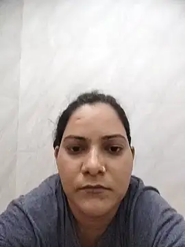 Snapshot of Anushka_Singh0 chatting on 15, 6, 2026 Anushka Singh0 online show from 15, 6, 2026