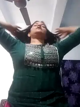 Anushka Singh0 online show from 19, 3, 2026